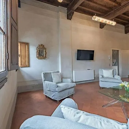 Giotto Apartment *